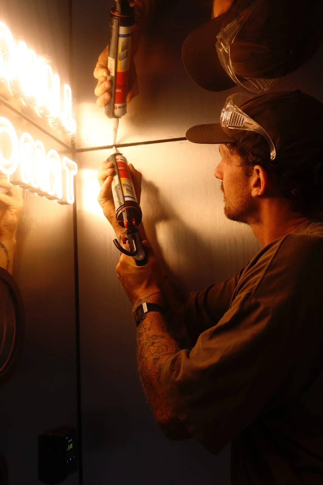 Installing Retromat lighting
